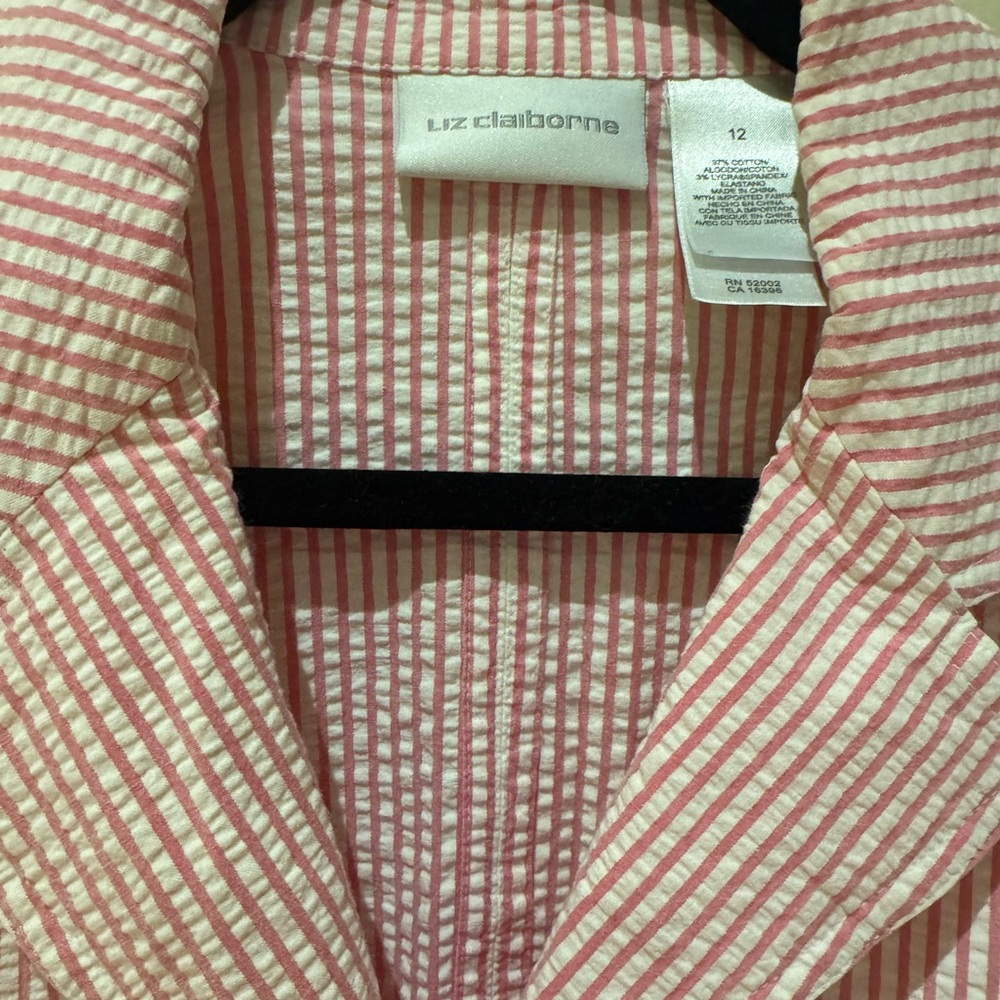 Liz Claiborne Pink and White Seersucker Blazer - Picture 2 of 3
